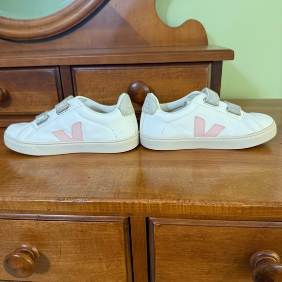 Veja Esplar girl’s 2 White Pink Sneakers hook & loop shoes metallic leather - Picture 6 of 12